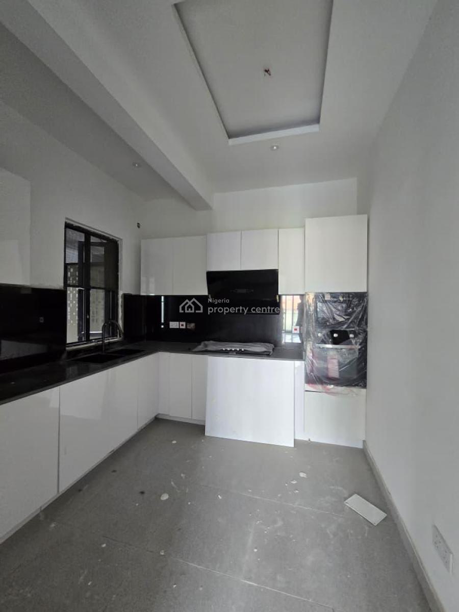 Stunning 2 Bedroom Apartment with and Elevator and a Pool, Ikate, Lekki, Lagos, Flat / Apartment for Sale