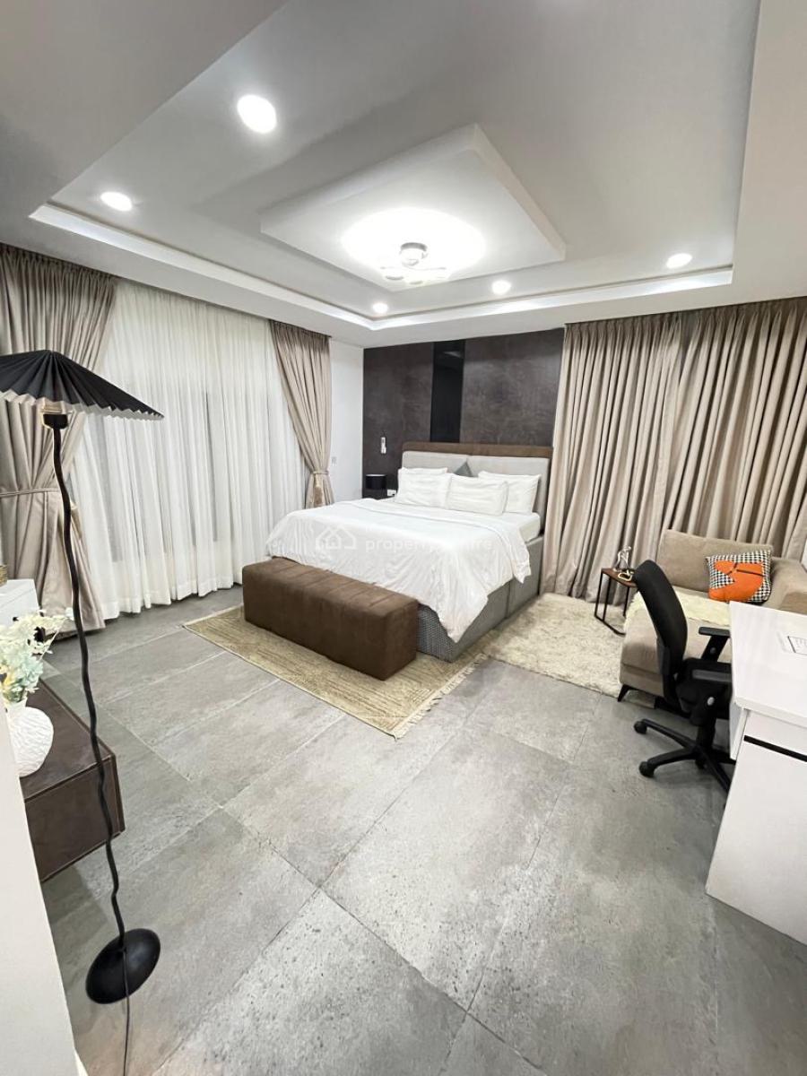 Luxury 2 Bed with Beach View, Ps5 & Swimming Pool, Netflix, Bar and Balconies Available, Ikate, Lekki, Lagos, Flat / Apartment Short Let