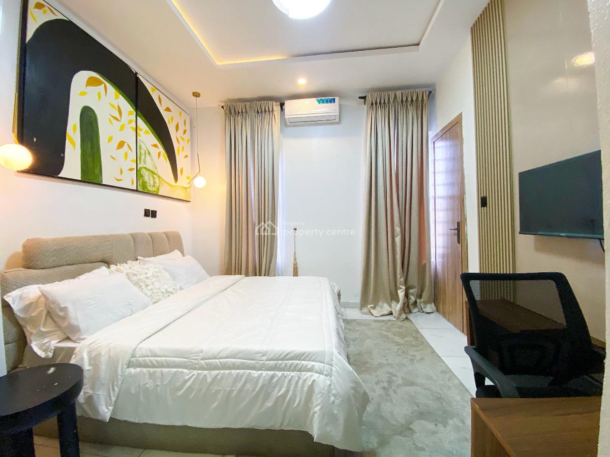 Exquisite 3-bedroom Apartment, Vgc, Lekki, Lagos, Flat / Apartment Short Let