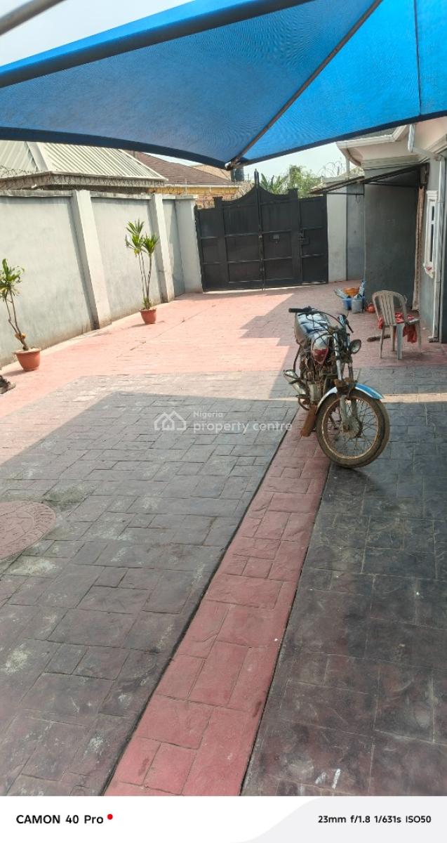 Luxury Standard 5 Bedroom Duplex  with Bq & Security House, Awobo Estate, Igbogbo, Ikorodu, Lagos, Detached Duplex for Sale