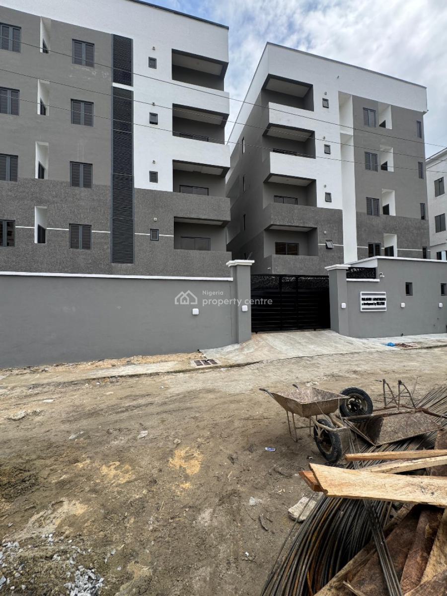 Spacious  2 Bedroom Apartments with Gym, Elevator, Central Gas System, Lekki Phase 1, Lekki, Lagos, Flat / Apartment for Sale