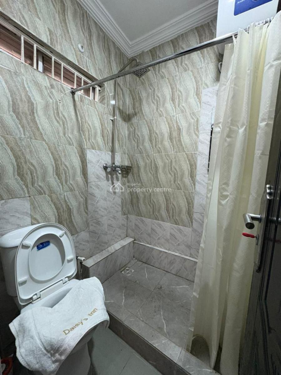 Unparalleled Value! 2-bedroom Apartment with Inverter & Wifi, Lekki Phase 1, Lekki, Lagos, Flat / Apartment for Rent