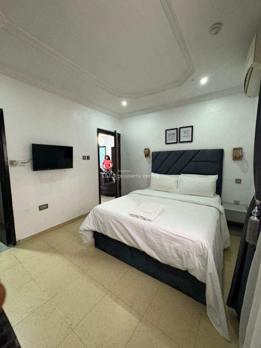 Unparalleled Value! 2-bedroom Apartment with Inverter & Wifi, Lekki Phase 1, Lekki, Lagos, Flat / Apartment for Rent
