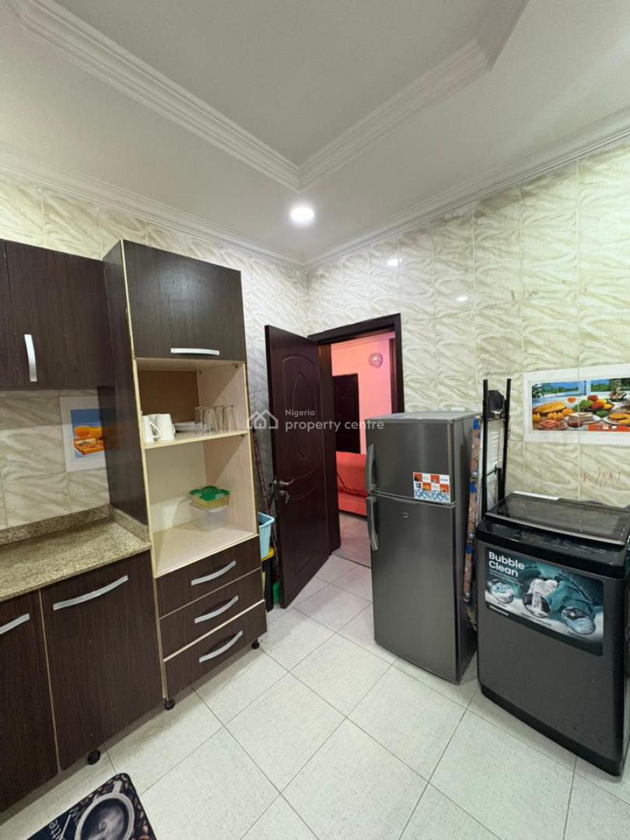 Furnished Apartment 3-bedroom in Lekki Phase 1, Lekki Phase 1, Lekki, Lagos, Flat / Apartment for Rent