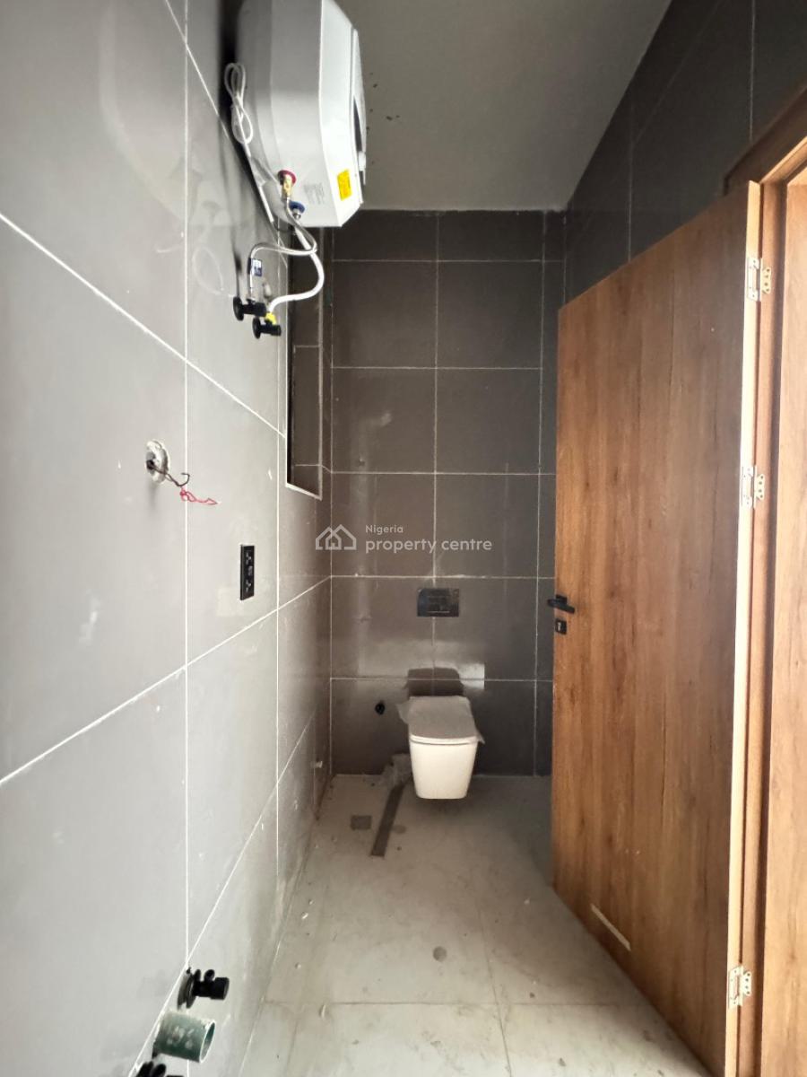 Spacious 2 Bedroom Apartments with Pool and Gym, Lekki Phase 1, Lekki, Lagos, Flat / Apartment for Sale