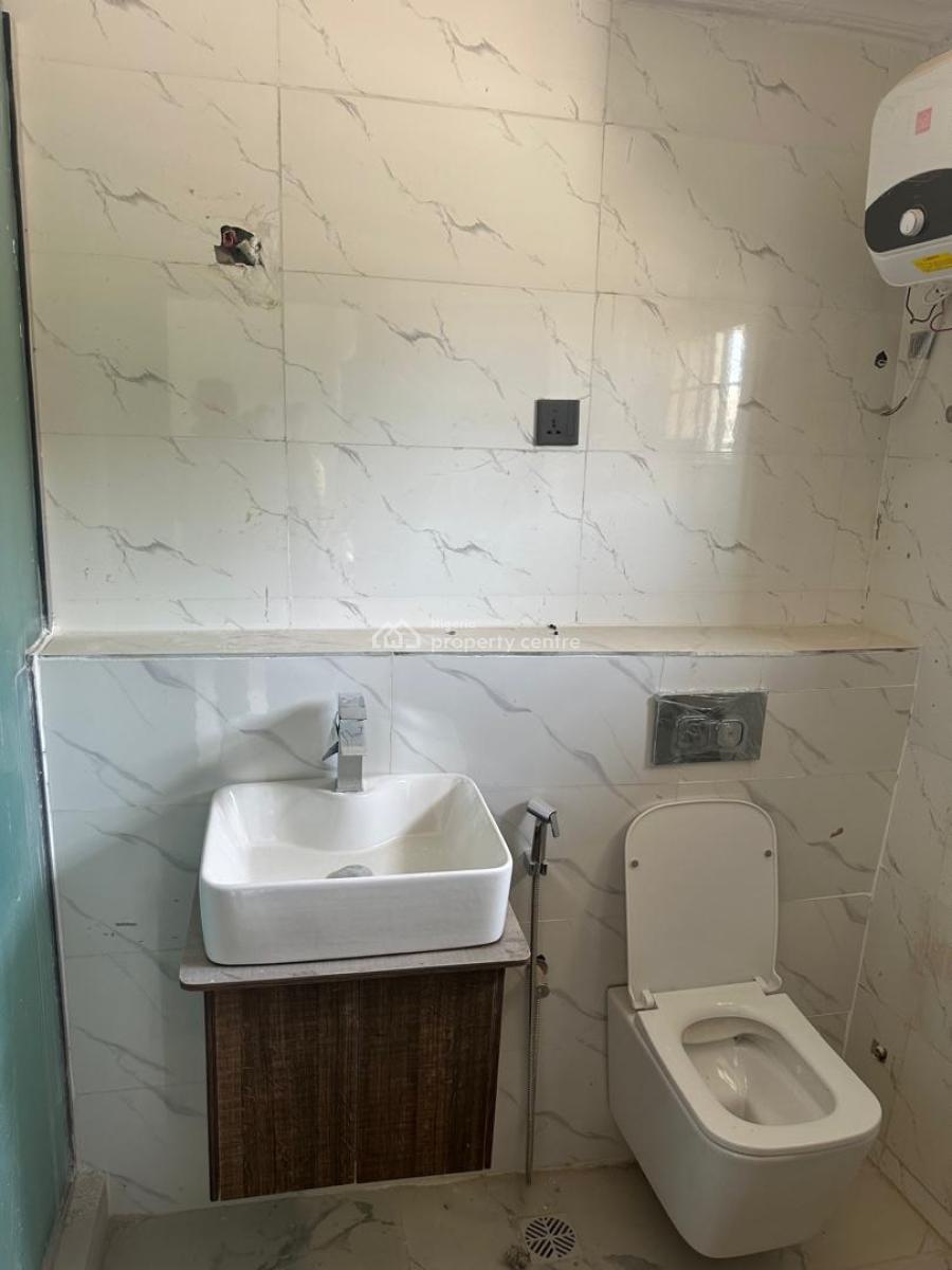 Spacious Service Studio Apartment with Personal Kitchen Upstairs, Salem, Ikate Elegushi, Lekki, Lagos, Self Contain (single Rooms) for Rent