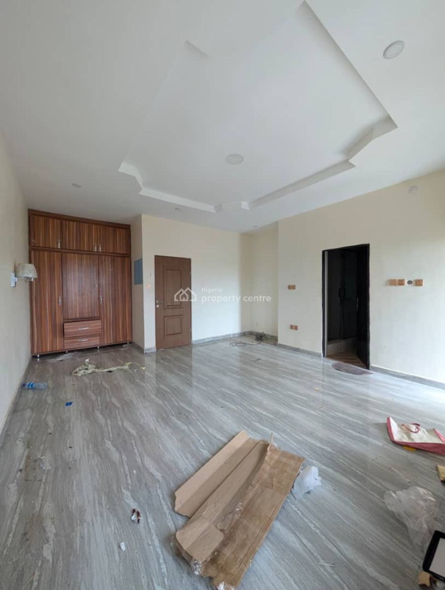 a Clean and Spacious Two (2) Bedroom Flat, Shelter Afrique Estate, Uyo, Akwa Ibom, House for Rent