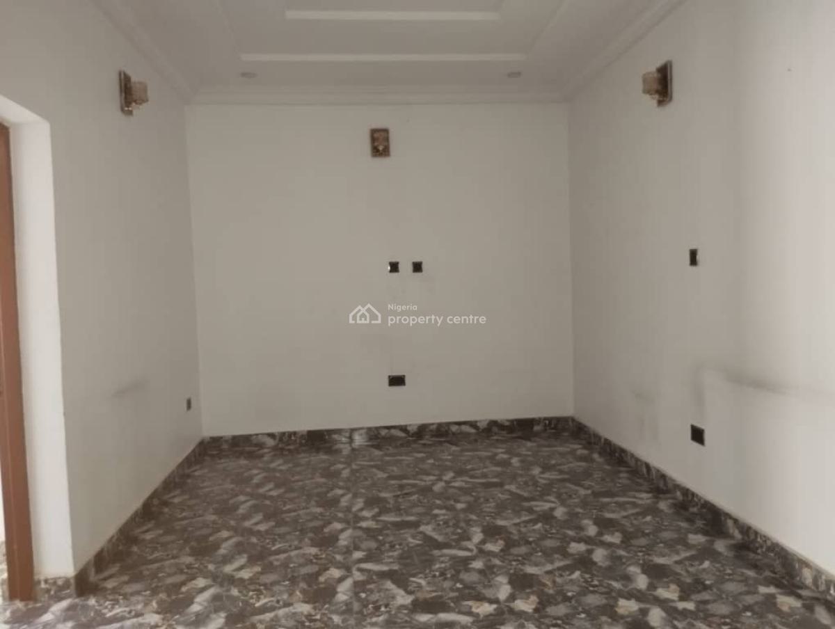 Well Built 4bedroom Duplex with 2living-rooom, Serviced with with Gen., Jahi, Abuja, Terraced Duplex for Rent