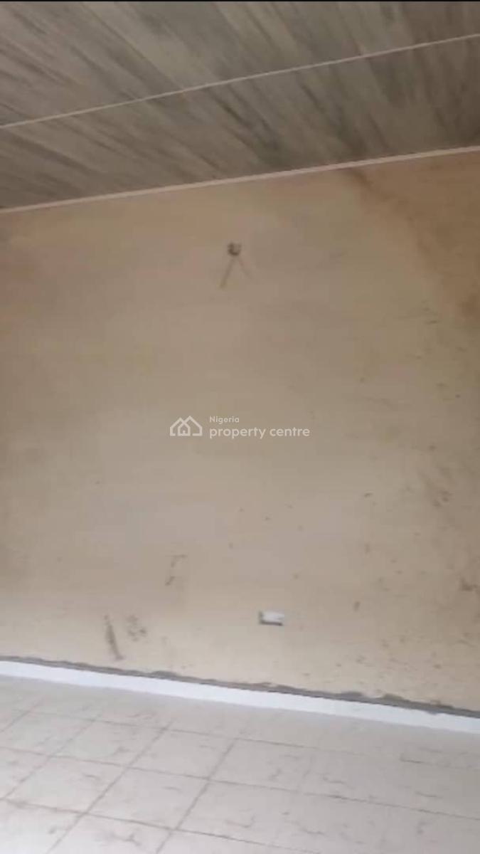 Lovely 2bedroom Flat, Adekunle, Yaba, Lagos, Flat / Apartment for Rent