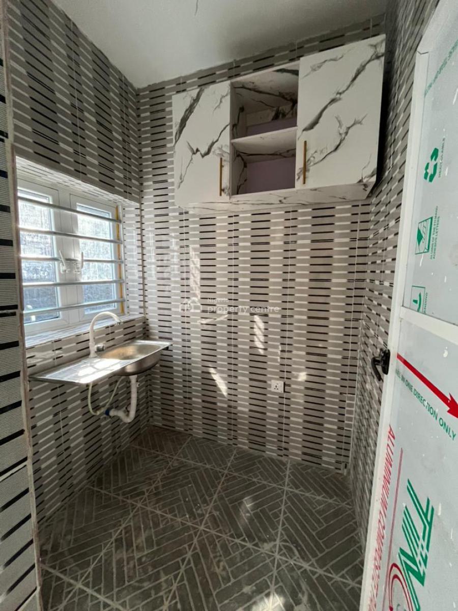 a Clean Self Contained Apartment, Ekpri Nsukara, Uyo, Akwa Ibom, House for Rent