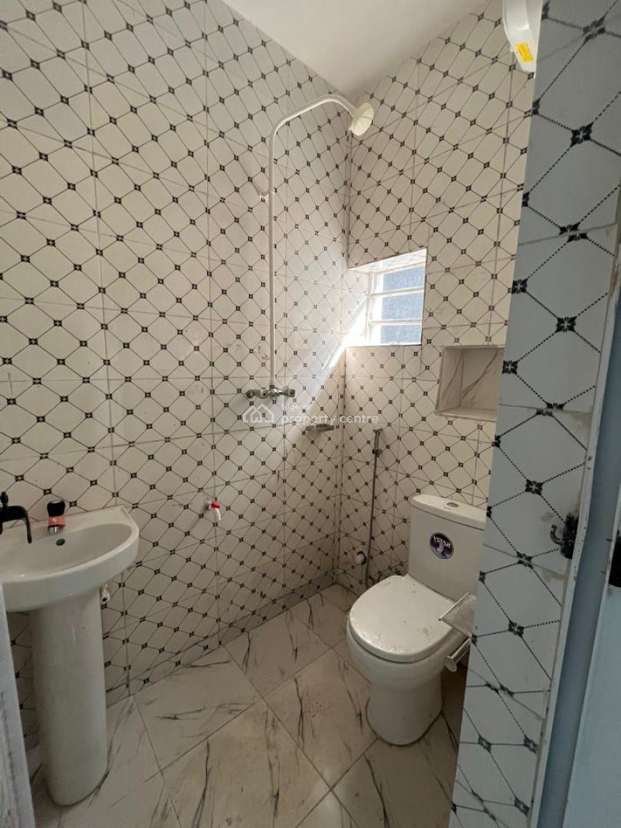 a Clean Self Contained Apartment, Ekpri Nsukara, Uyo, Akwa Ibom, House for Rent