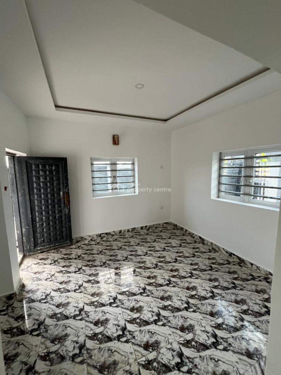a Clean Self Contained Apartment, Ekpri Nsukara, Uyo, Akwa Ibom, House for Rent