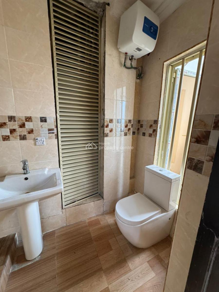 Luxury 3 Bedroom Apartment with Spacious Kitchen, Lekki, Lagos, Flat / Apartment for Rent