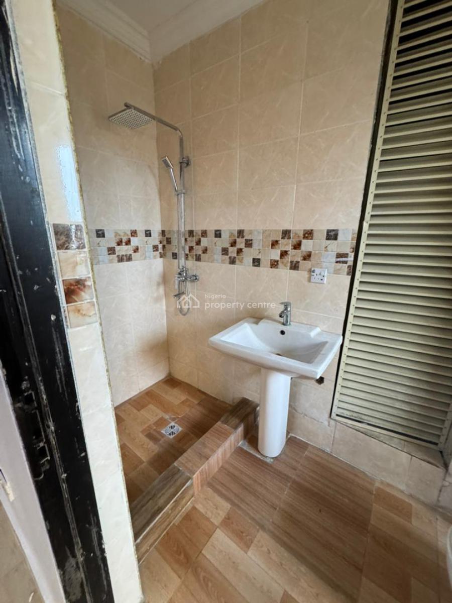 Luxury 3 Bedroom Apartment with Spacious Kitchen, Lekki, Lagos, Flat / Apartment for Rent