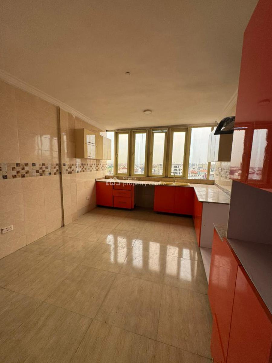 Luxury 3 Bedroom Apartment with Spacious Kitchen, Lekki, Lagos, Flat / Apartment for Rent