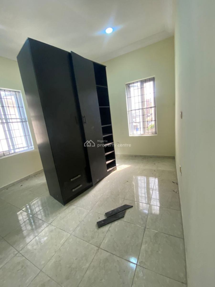 2 Bedroom Apartment, Off Freedom Way, Lekki Phase 1, Lekki, Lagos, Flat / Apartment for Rent