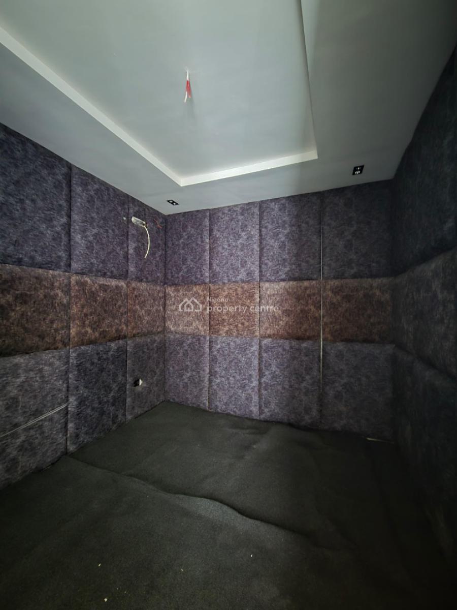 Gorgeous 5 Bedroom Duplex with a Bq and a Pool, Ologolo, Lekki, Lagos, House for Sale