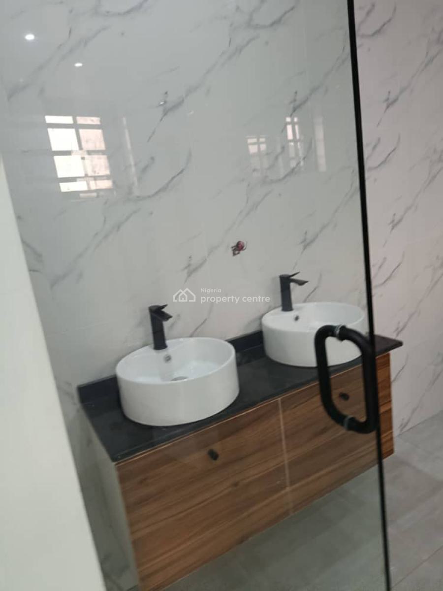 5-bedroom Detached Duplex with Bq, Gra Phase 2, Magodo, Lagos, Gra Phase 2, Magodo, Lagos, Detached Duplex for Sale
