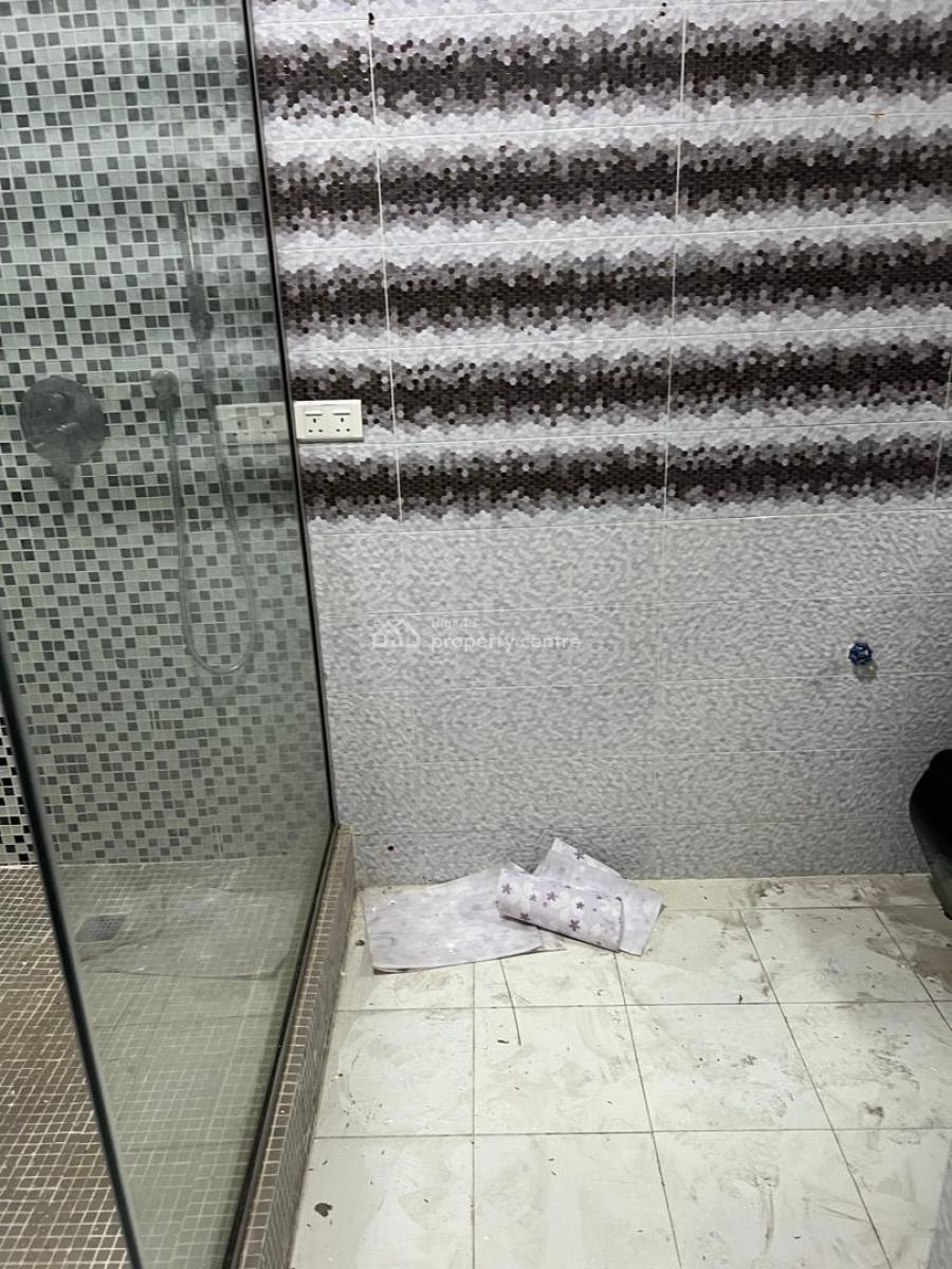 a Massive 5-bedroom All Ensuite Detached House with 2bq, Laundry Room,, Ikeja Gra, Ikeja, Lagos, House for Rent