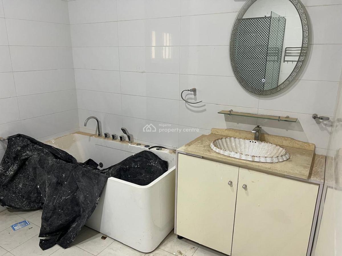 a Massive 5-bedroom All Ensuite Detached House with 2bq, Laundry Room,, Ikeja Gra, Ikeja, Lagos, House for Rent