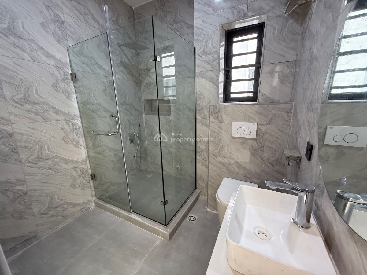 5 Bedroom Fully Detached Duplex for Distress, Ologolo Lekki, Ologolo, Lekki, Lagos, Detached Duplex for Sale