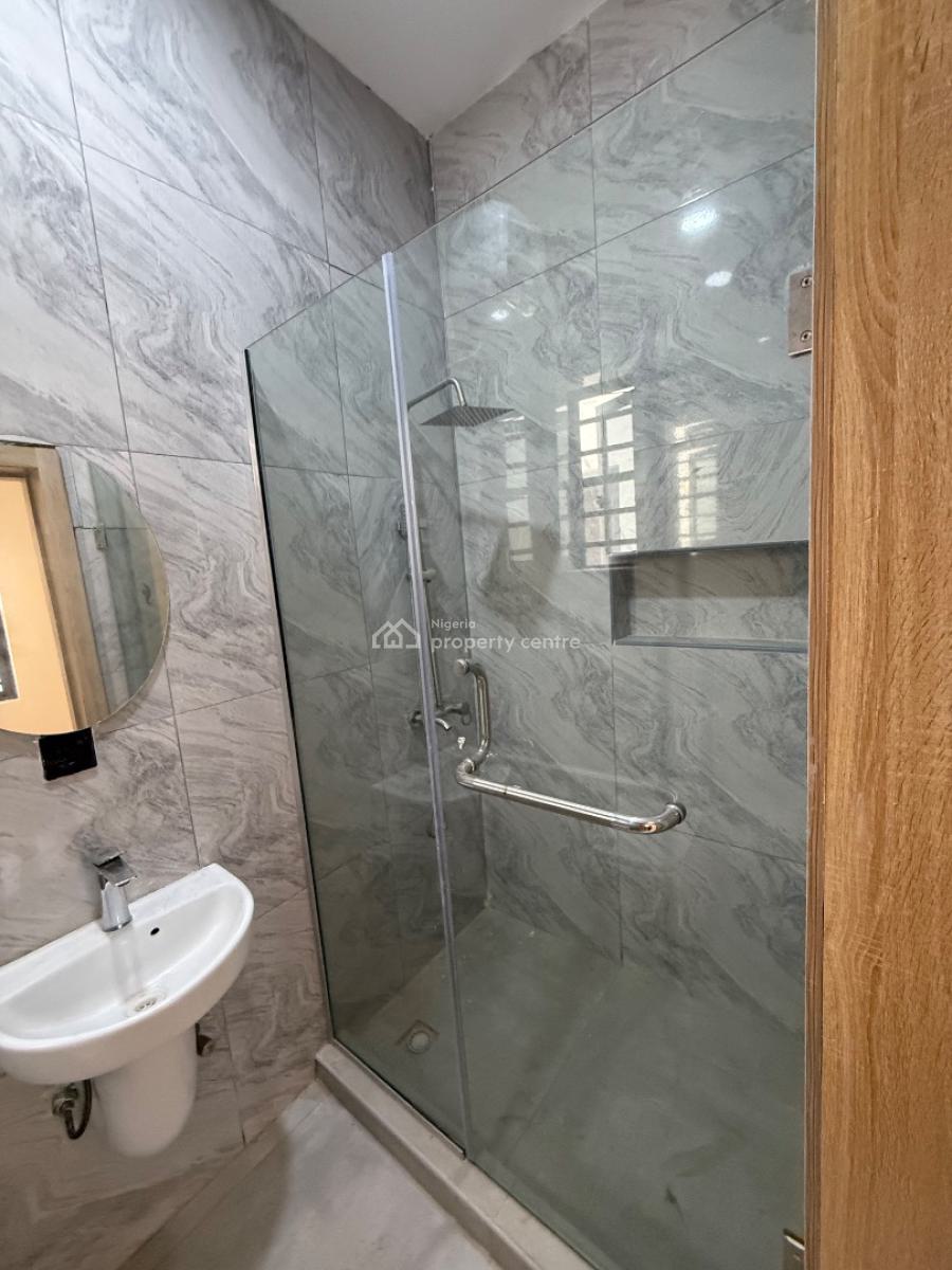 5 Bedroom Fully Detached Duplex for Distress, Ologolo Lekki, Ologolo, Lekki, Lagos, Detached Duplex for Sale