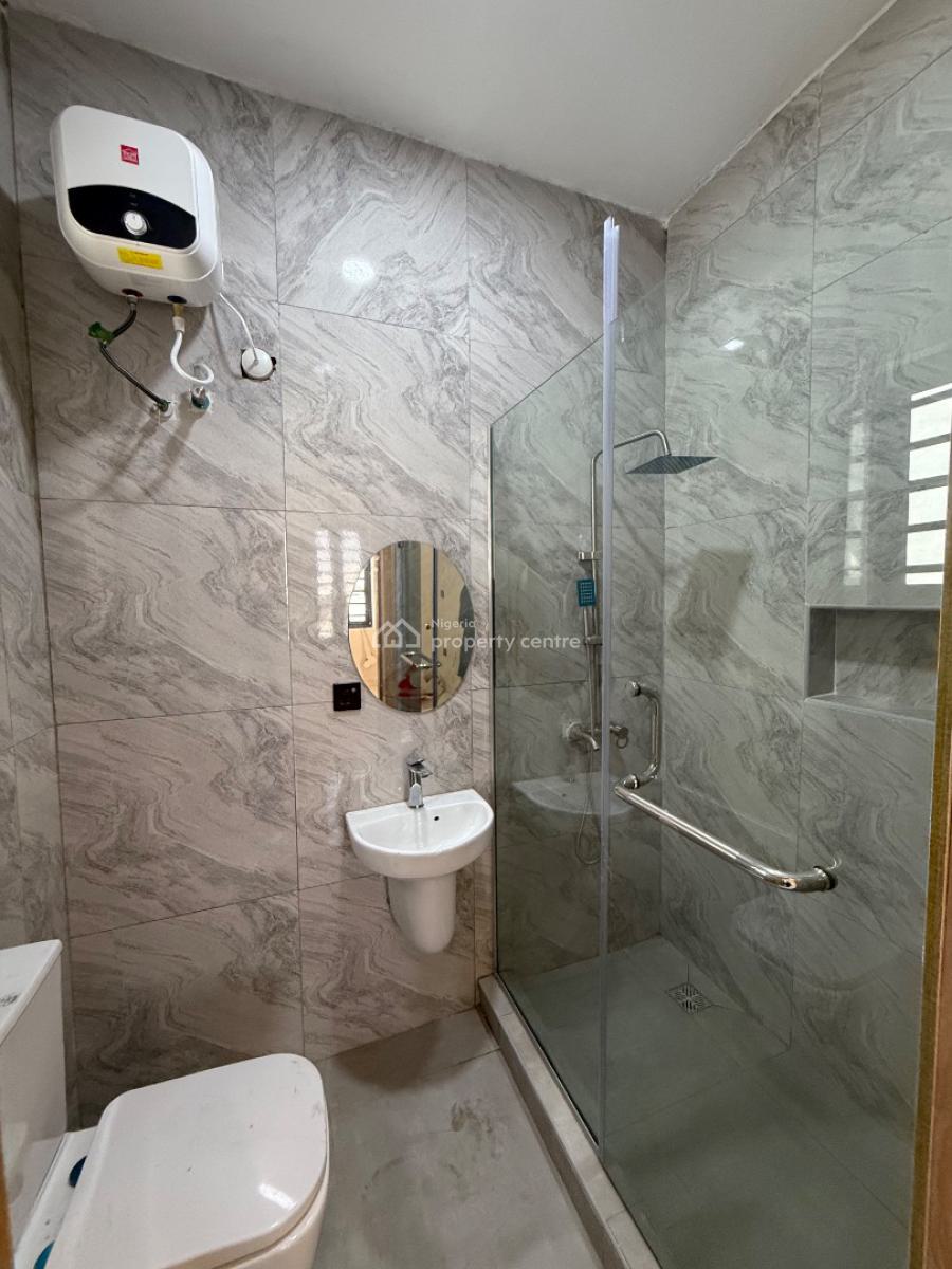 5 Bedroom Fully Detached Duplex for Distress, Ologolo Lekki, Ologolo, Lekki, Lagos, Detached Duplex for Sale