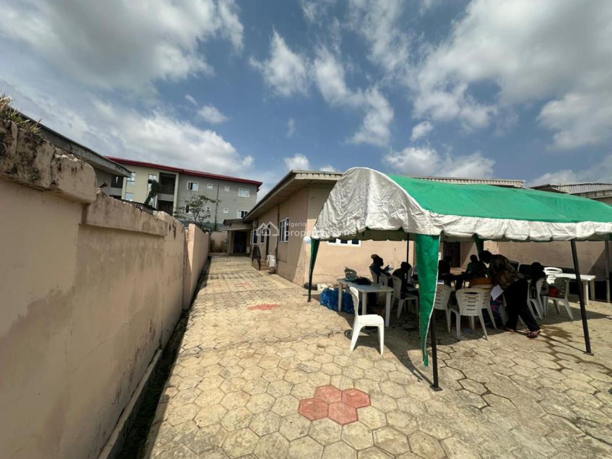 Old Bungalow on 450sqm Commercial Land, Aare Avenue, Opposite Mosh Supermarket, New Bodija, Ibadan, Oyo, Commercial Land for Sale