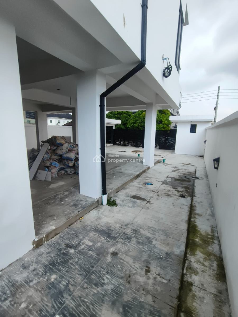 Spacious 2bed Apartment with a Mini Flat Bq, Lekki Scheme 2, Ajah, Lagos, Flat / Apartment for Sale