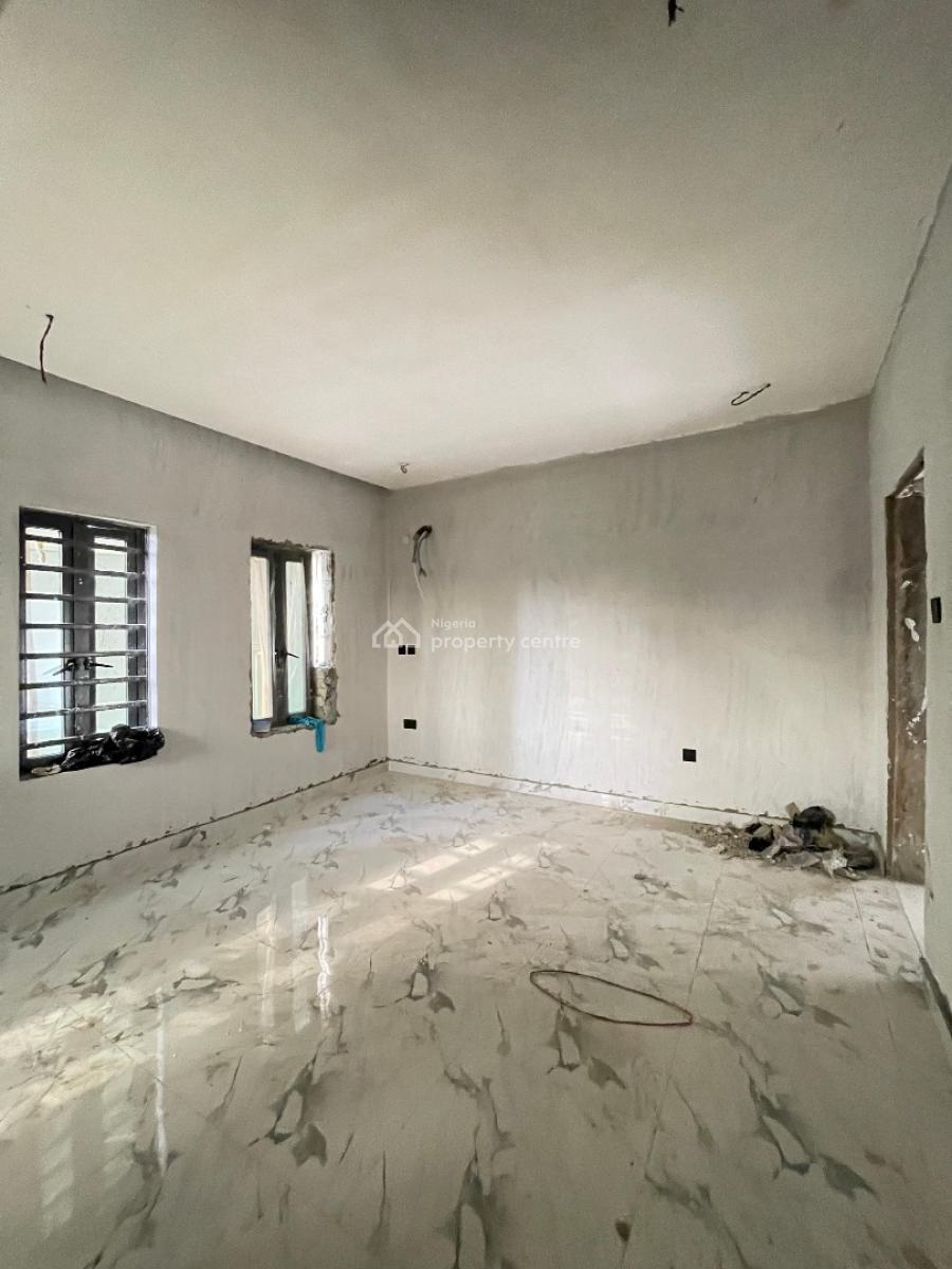 Nicely 3 Bedroom Apartment in a Nice and Serene Environment, Exquisitely Built Apartment Suitable for Investment, Yaba, Lagos, Flat / Apartment for Sale