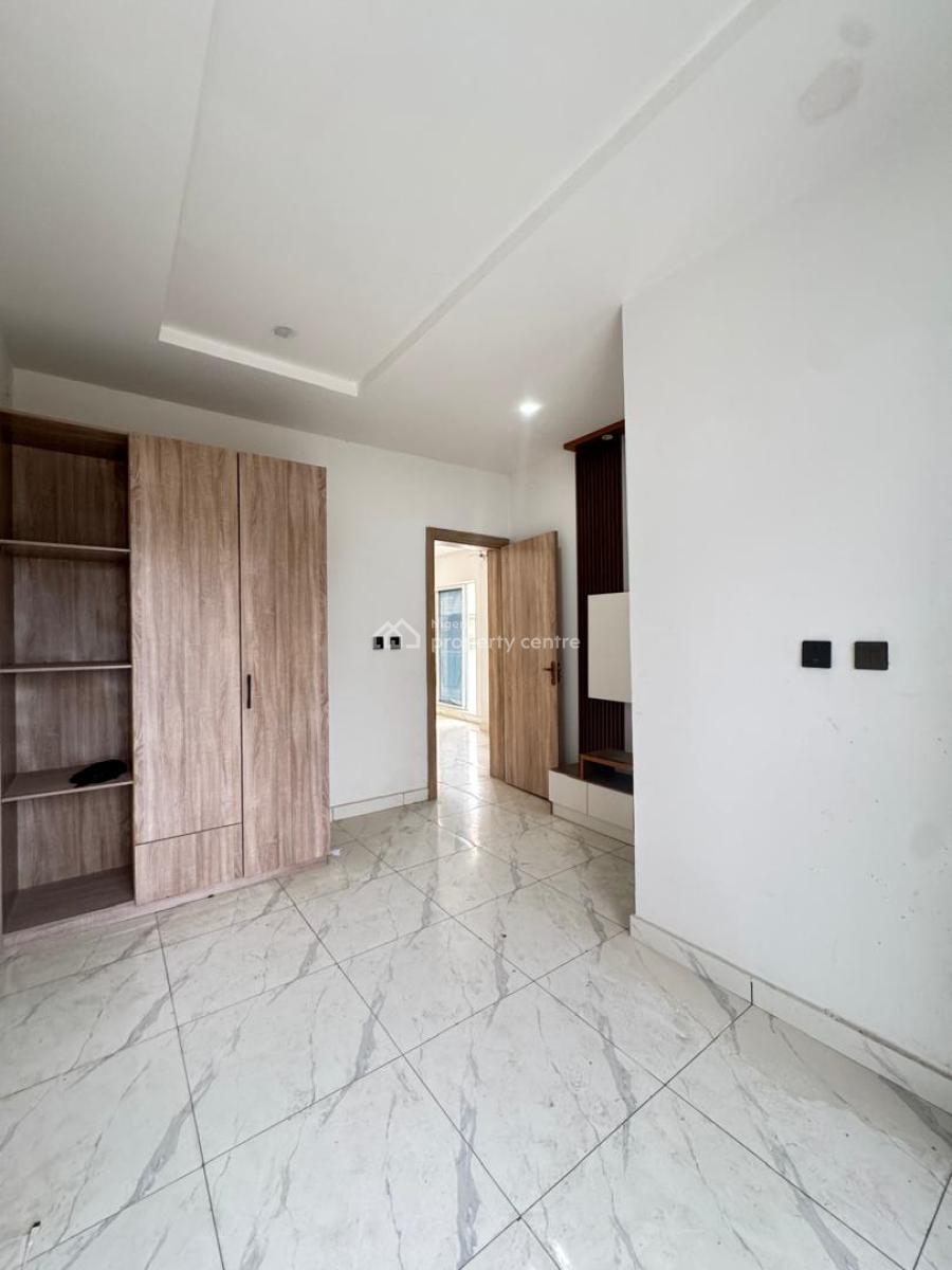 Well Maintained Serviced Luxurious 2 Bedroom Apartment, Salem, Ikate, Lekki, Lagos, Flat / Apartment for Rent