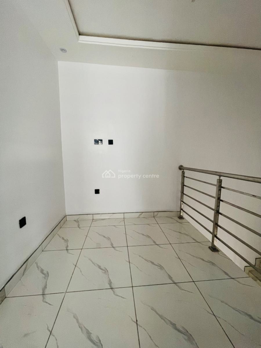 Alluring 4 Bedroom Semi Detached Duplex with Bq, Yaba, Lagos, Semi-detached Duplex for Sale