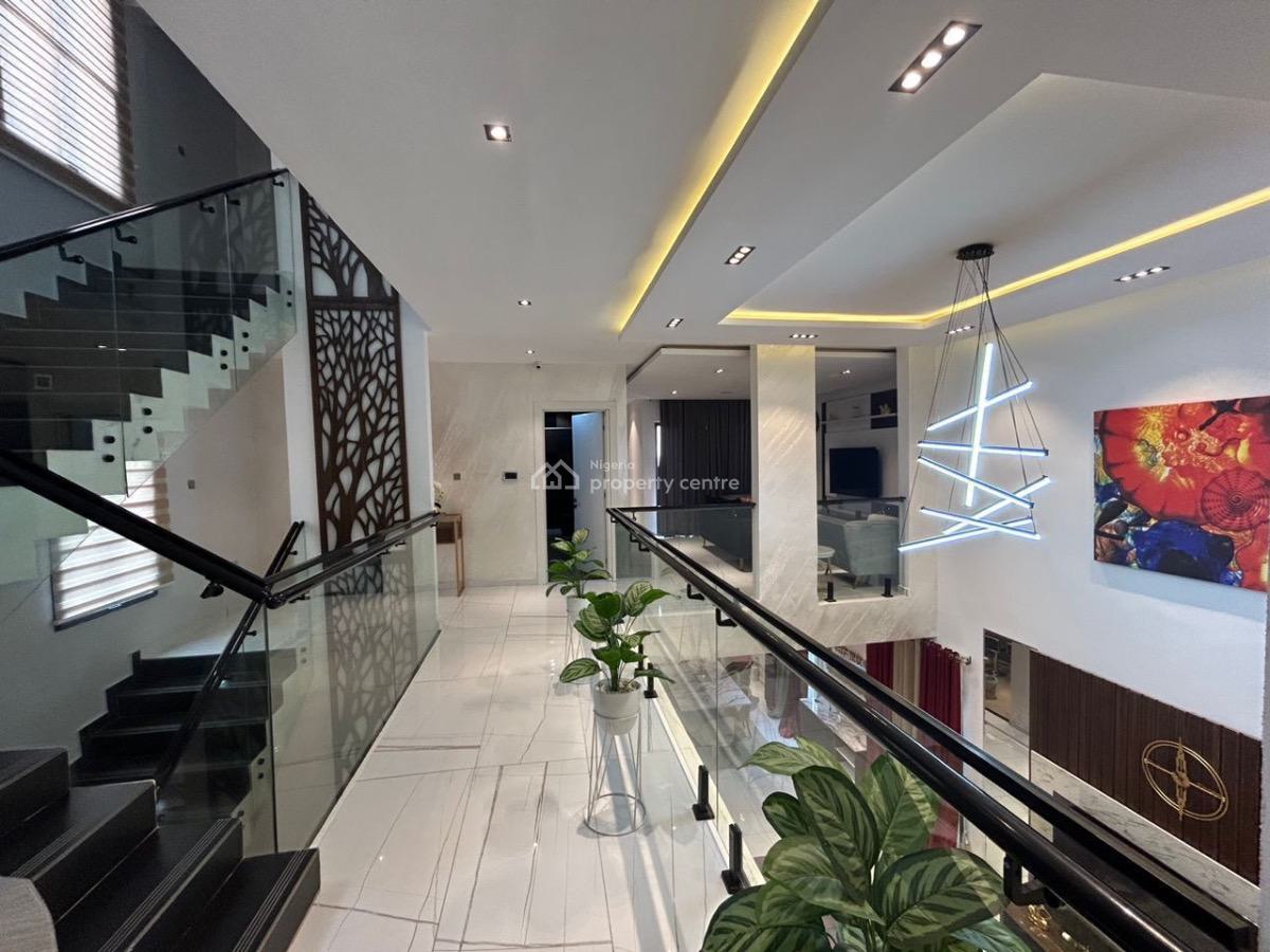 Luxurious 5 Bedroom Duplex Mansion Apartment Self Compound, Lekki Phase 1, Lekki, Lagos, Flat / Apartment Short Let