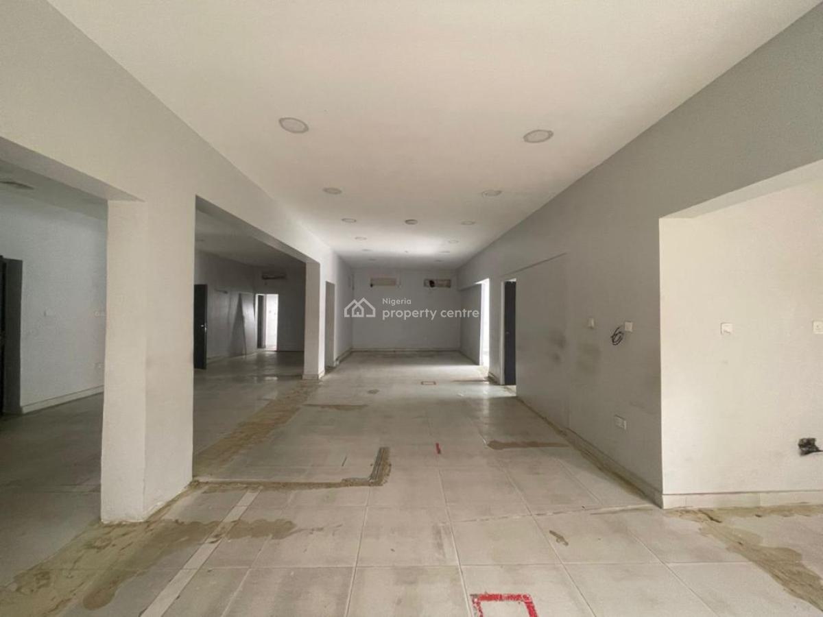 Spacious Cornerpiece Bungalow, Admiralty Way, Lekki Phase 1, Lekki, Lagos, Flat / Apartment for Rent