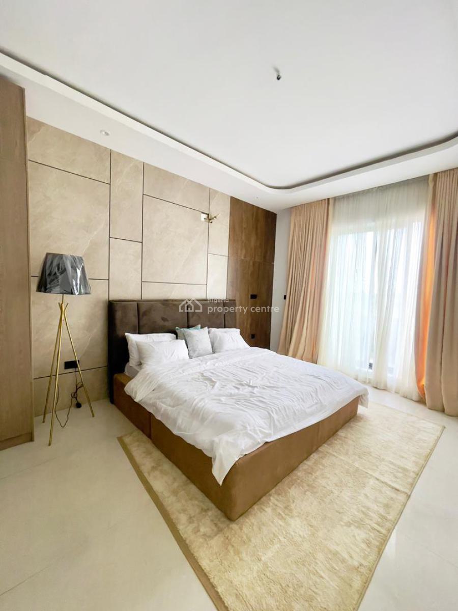 Luxury  2 Bedroom Apartment with Elevator, Swimming Pool and Spa/ Saloon., Lekki Phase 1, Lekki, Lagos, Flat / Apartment for Sale