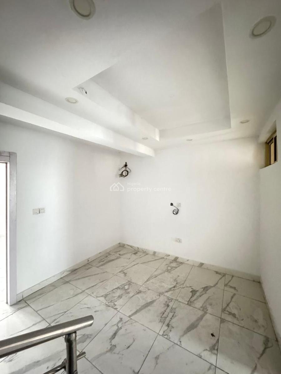 Very Solid 4 Bedroom Terrace Duplex in a Private Estate, Surulere, Lagos, Terraced Duplex for Sale