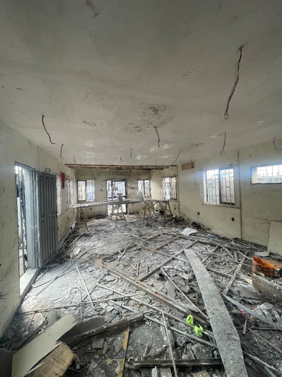 Renovation Office Space, Along Funsho Williams Avenue, Alaka, Surulere, Lagos, Office Space for Rent