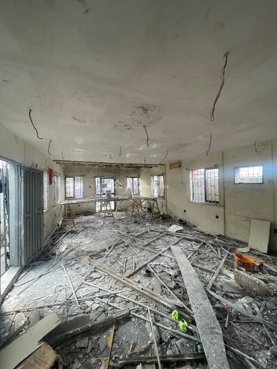 Renovation Office Space, Along Funsho Williams Avenue, Alaka, Surulere, Lagos, Office Space for Rent