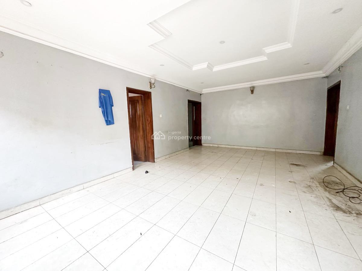 a Well Maintained Spacious 3 Bedroom Flat, Gra Phase 1, Magodo, Lagos, Flat / Apartment for Rent