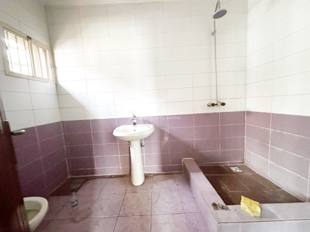 a Well Maintained Spacious 3 Bedroom Flat, Gra Phase 1, Magodo, Lagos, Flat / Apartment for Rent