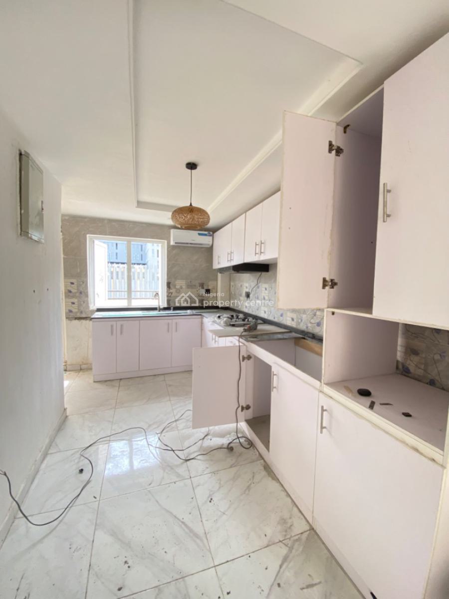 1 Bedroom Apartment Available at Lekki Phase 1, Lekki Phase 1, Lekki Phase 1, Lekki, Lagos, Flat / Apartment for Sale