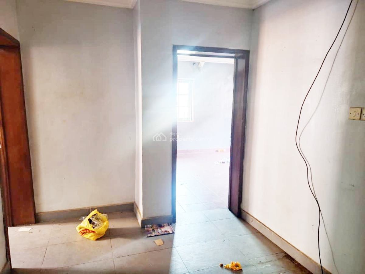 Luxury 3 Bedroom Flat, Gra Phase 1, Magodo, Lagos, Flat / Apartment for Rent