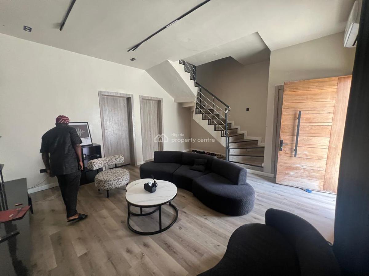 Standard 3 Bedroom Terrace Duplex, Ikota, Lekki, Lagos, Terraced Duplex for Sale