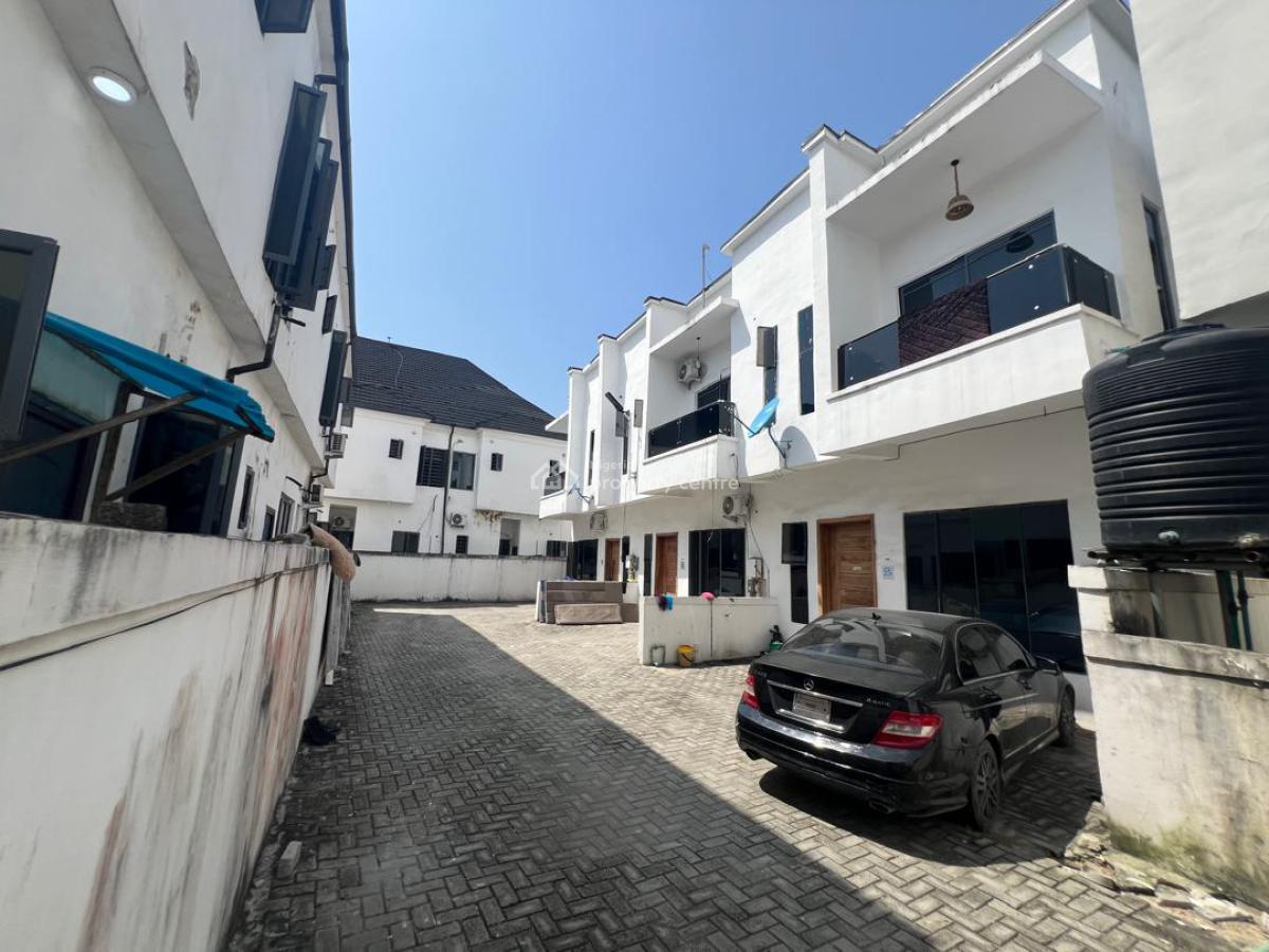 Standard 3 Bedroom Terrace Duplex, Ikota, Lekki, Lagos, Terraced Duplex for Sale