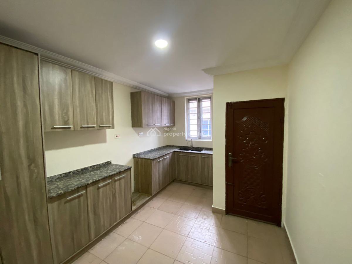 3-bedroom Apartment, Lekki Phase 1, Lekki, Lagos, Flat / Apartment for Rent