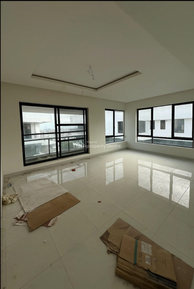 Deluxe 3 Bedroom Penthouse in a Serviced Court, Off Freedom Way, Lekki Phase 1, Lekki, Lagos, Flat / Apartment for Rent