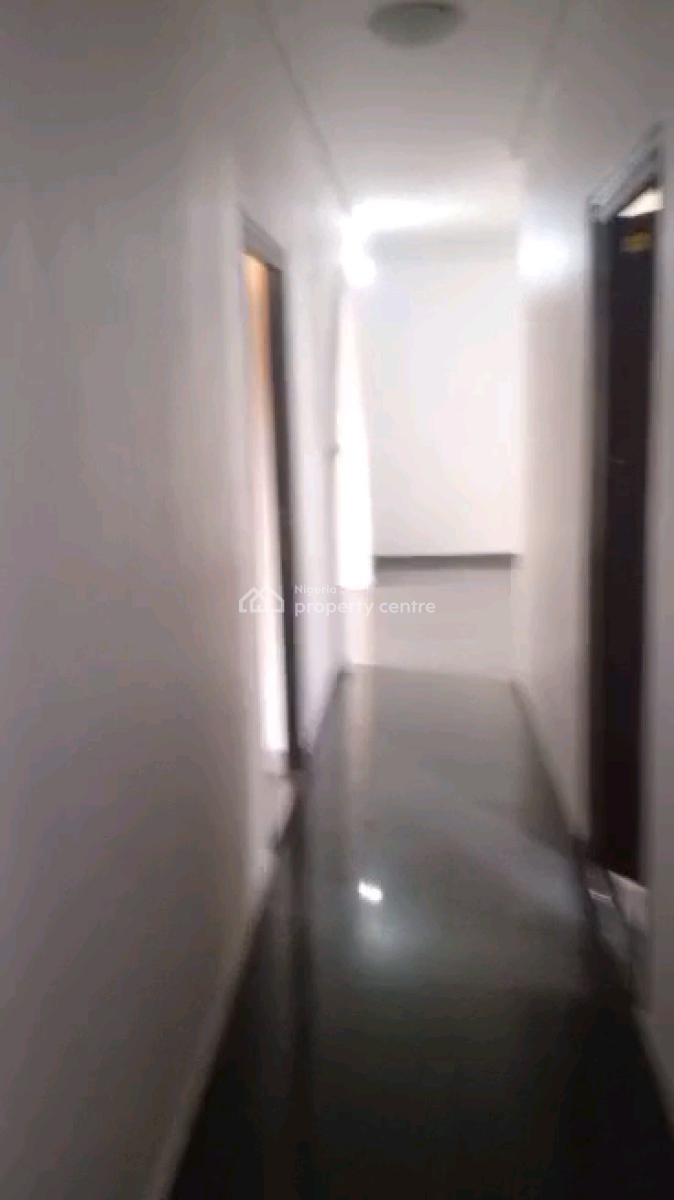 Standard 3 Bedroom Flat  Upstairs Pop with Car Park Kitchen, Off Pedro Street, Iwaya, Yaba, Lagos, Flat / Apartment for Rent