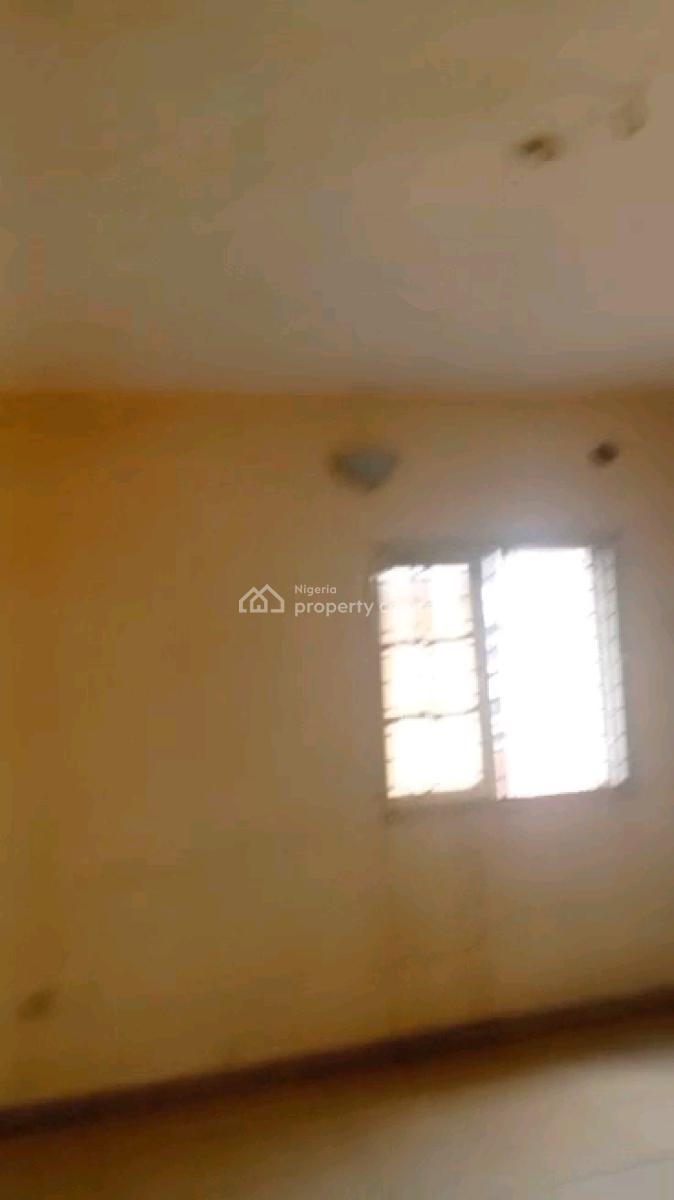 Standard 3 Bedroom Flat  Upstairs Pop with Car Park Kitchen, Off Pedro Street, Iwaya, Yaba, Lagos, Flat / Apartment for Rent