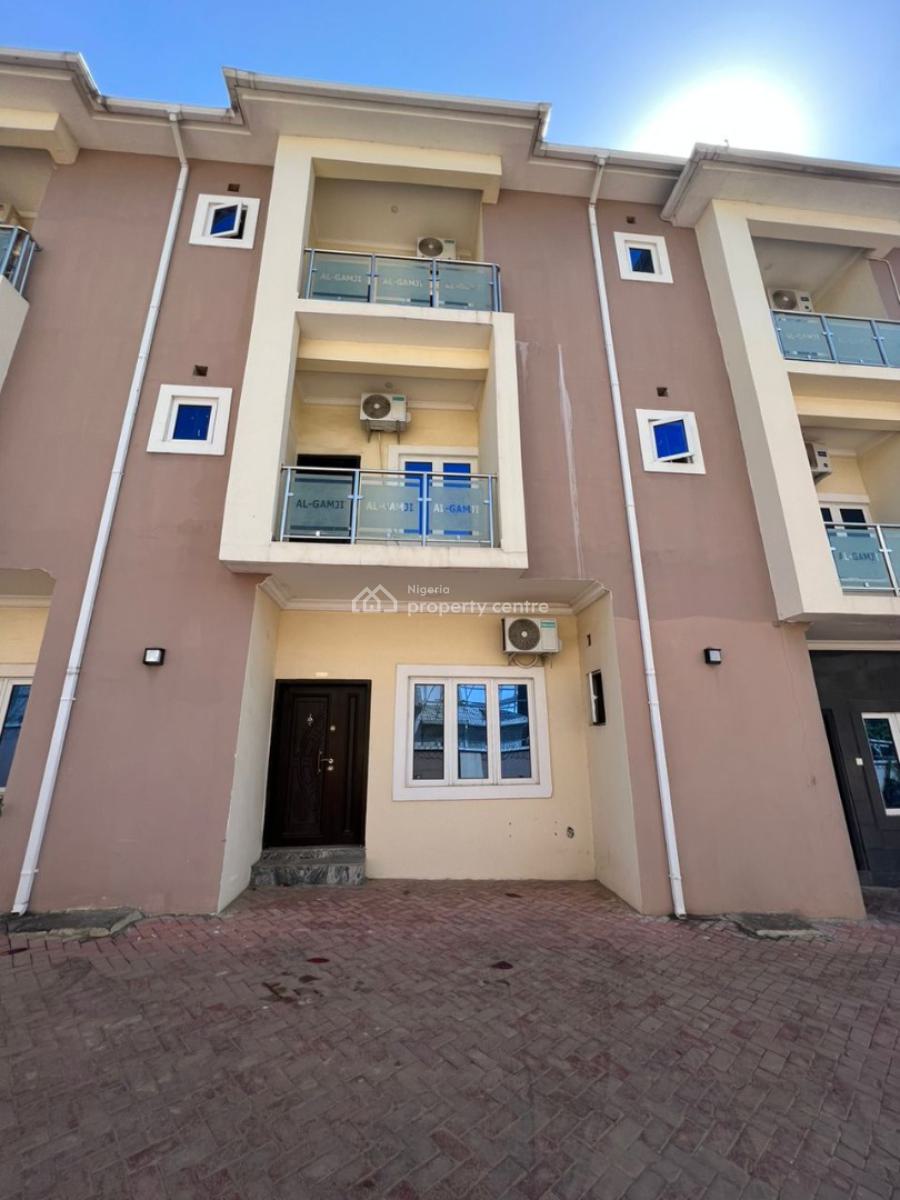4-bedroom Terrace with Bq- Abuja, Guzape District, Abuja, House for Sale