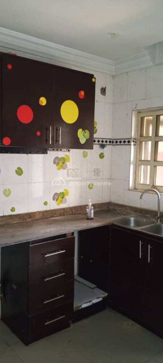 3-bedroom Apartment, Off Admiralty Road, Lekki Phase 1, Lekki, Lagos, Flat / Apartment for Rent